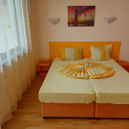 招待所 Primorski Briz 普里莫尔斯科